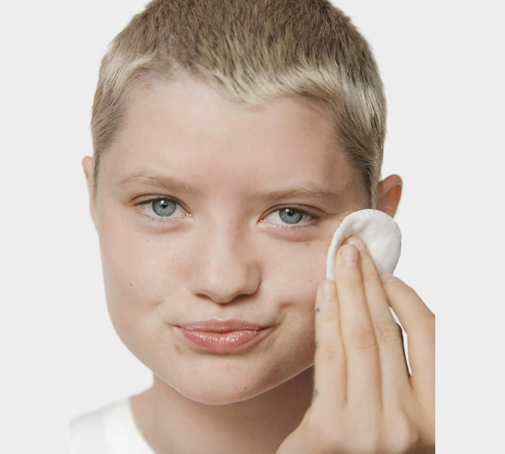 clinique-clarifying-lotion-3-maya-02