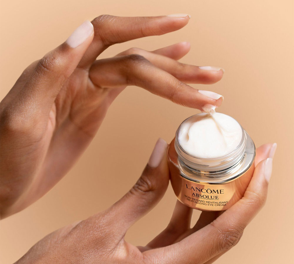 lancome-absolue-eye-cream-maya-03